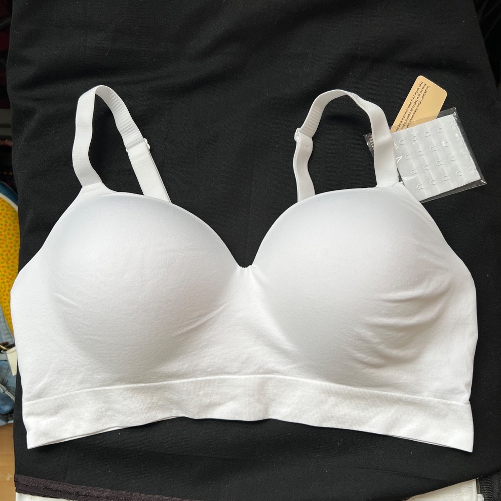Truekind Bra Supportive Comfort Wireless Shaping White 2XL New w. Bra Extender